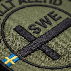 Ruotsalainen kangasmerkki tarrakiinnityksellä | Alltid överallt
